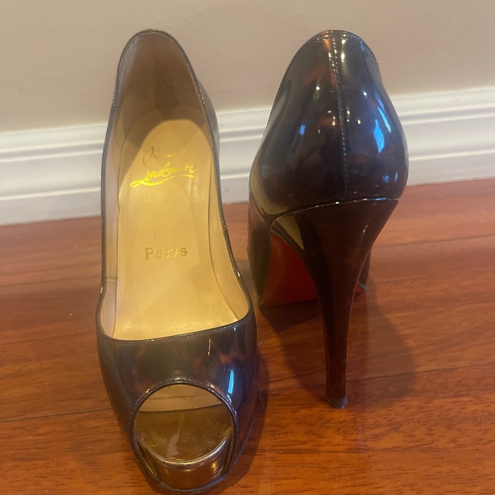 Christian Louboutin Heels tortoise